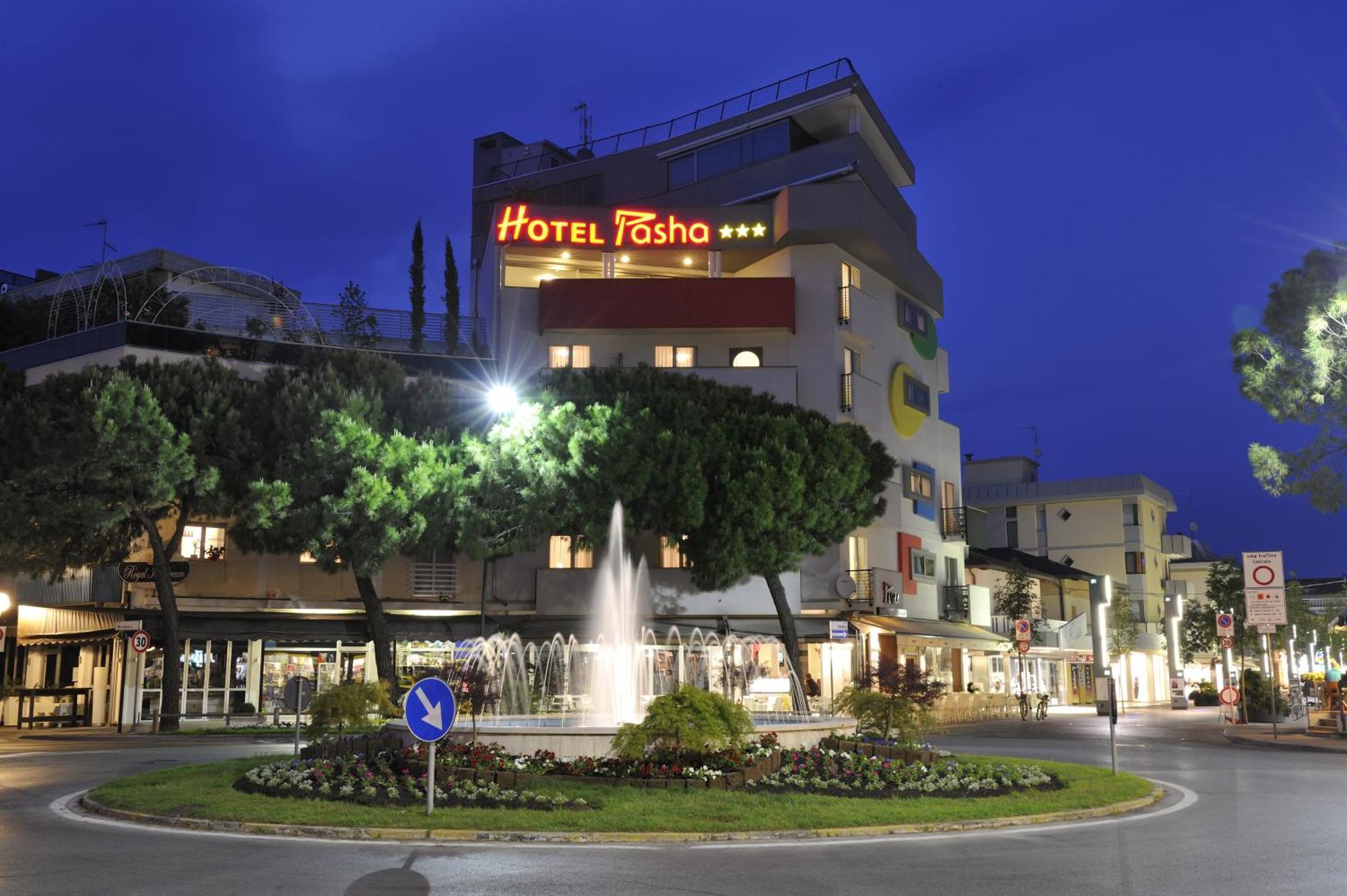 Hotel Pasha Линьяно-Саббьядоро Экстерьер фото